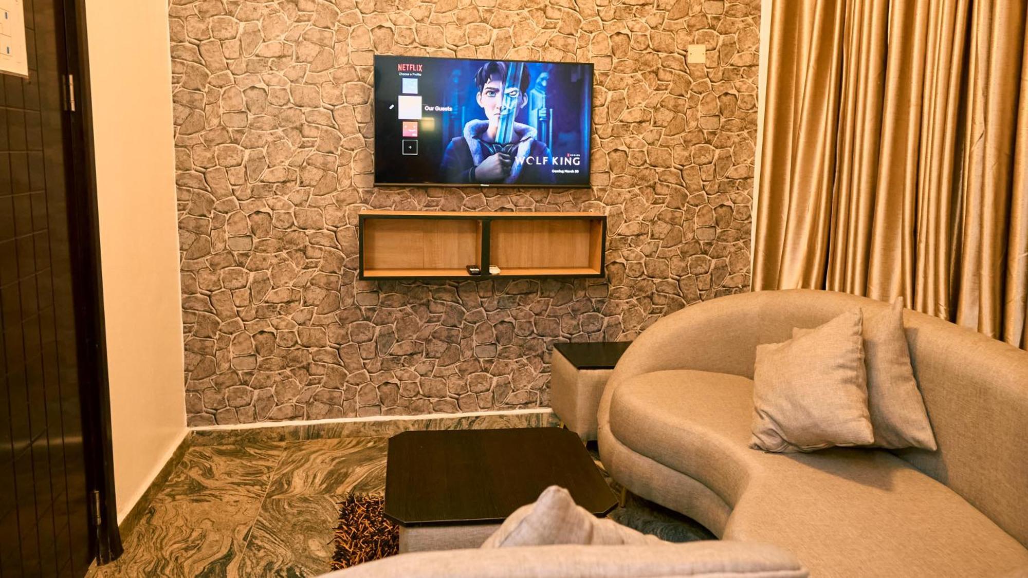 Crownedge Hotels Ikeja Ngoại thất bức ảnh