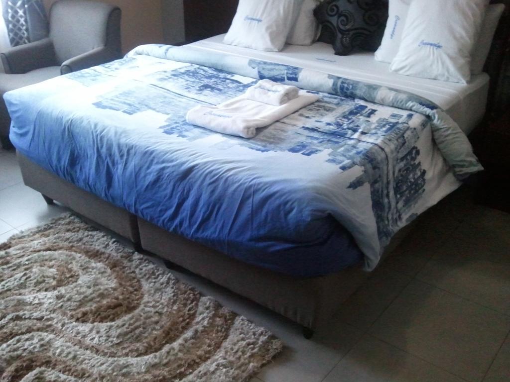 Crownedge Hotels Ikeja Phòng bức ảnh